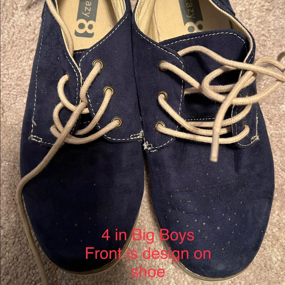 Size 4 in Big Boys Navy Blue Suede Shoes